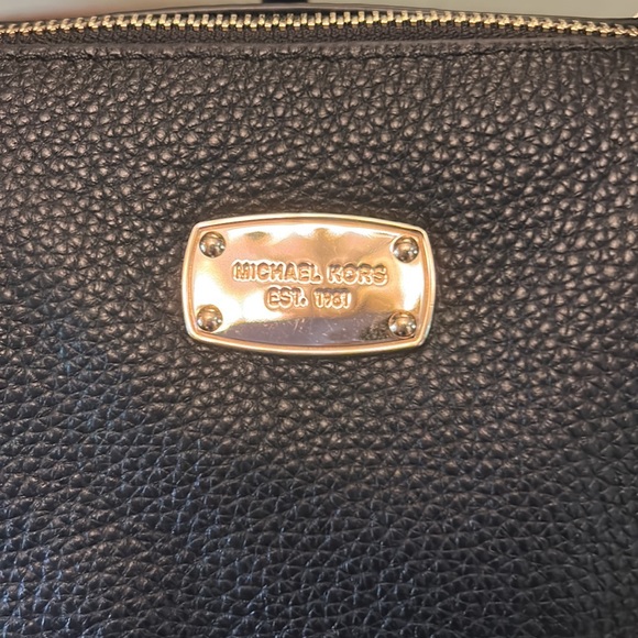 Michael Michael Kors Camden Large Black Pebbled Leather Satchel with Strap - Picture 2 of 16